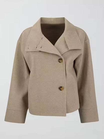 Elise – Veste Courte Croisée de Luxe