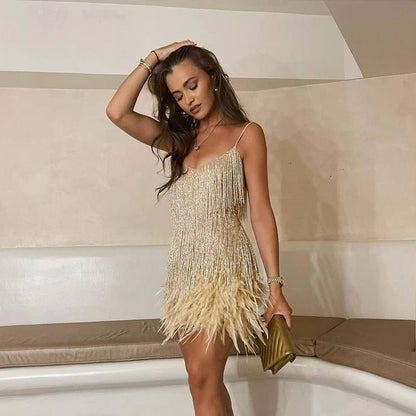 Élora – Robe Mini de Luxe à Plumes