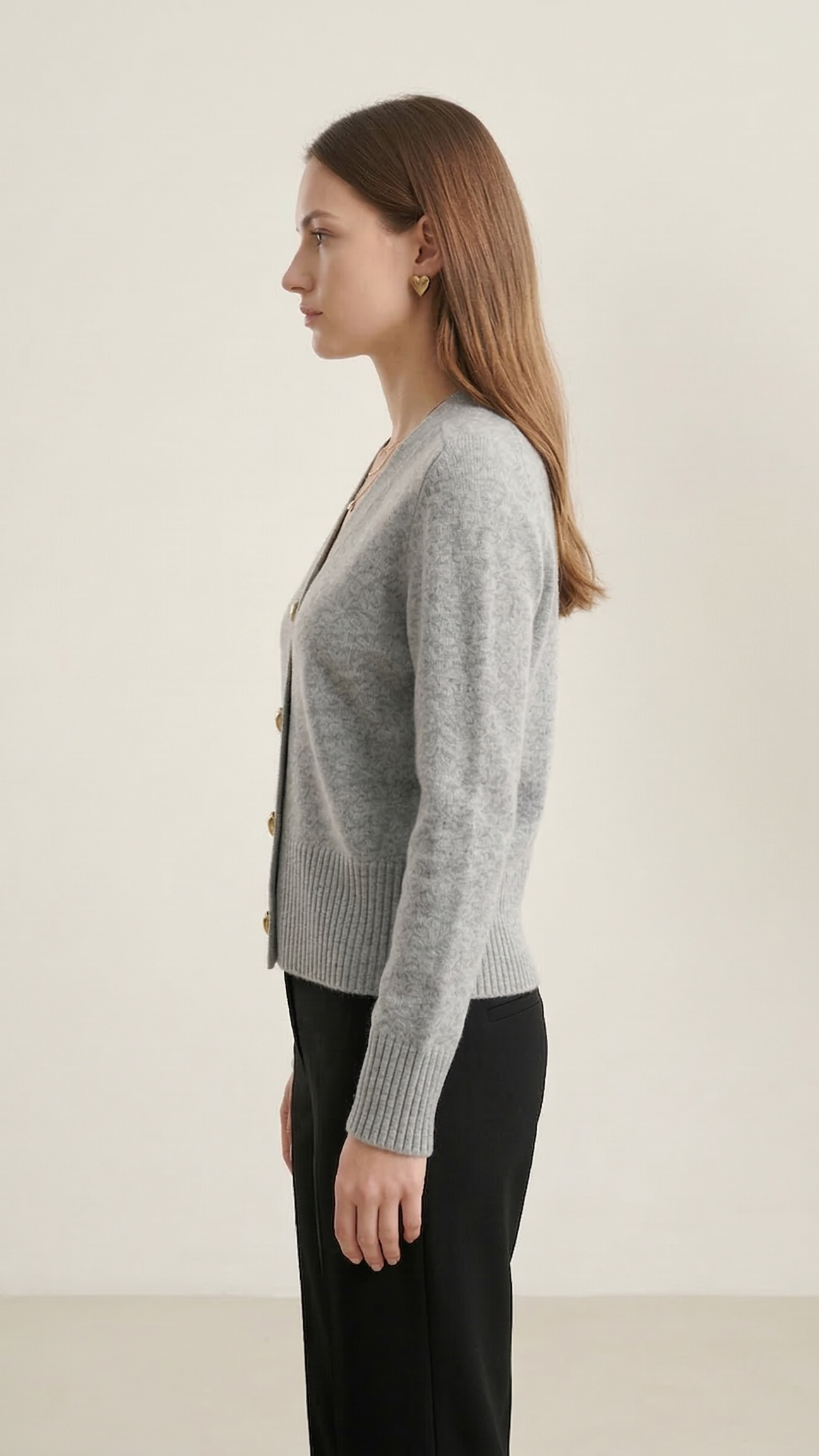 Cardigan femme col V boutonné