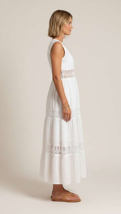 Robe Longue en Dentelle Blanche | Col V & Dos Ouvert