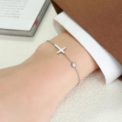Bracelet femme croix élégant