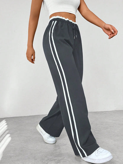 Kaeli – Pantalon de Jogging Femme Taille Haute | Bandes Contrastées